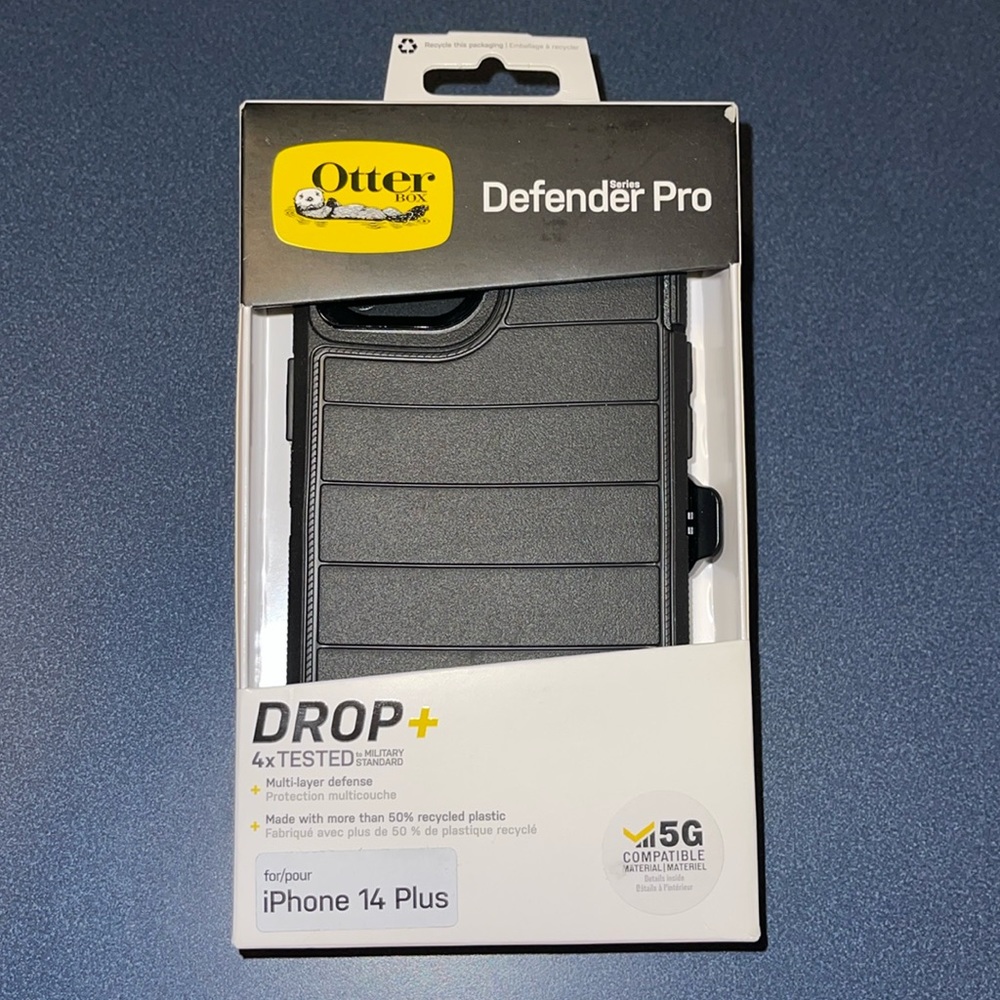 iPhone 14 Plus Otterbox Defender ProCase & Clip